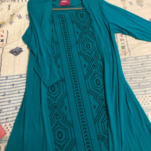 Beautiful long stretchy dress with black design - Picture 2 of 3